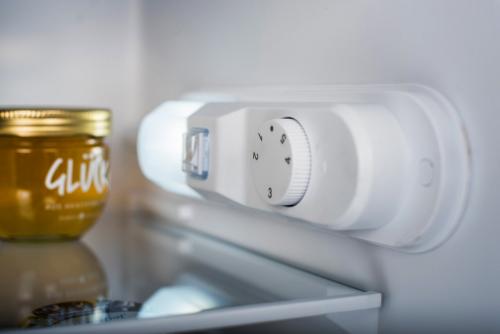 Respekta KS 144 VR Doppeltür-Kühlschrank rot