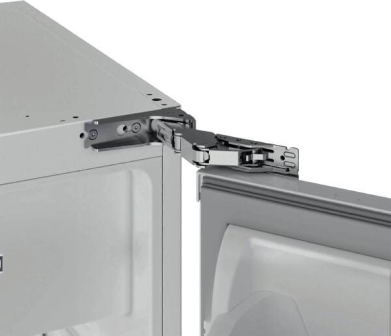 Bauknecht BKSI 9 GF 2 Türscharnier