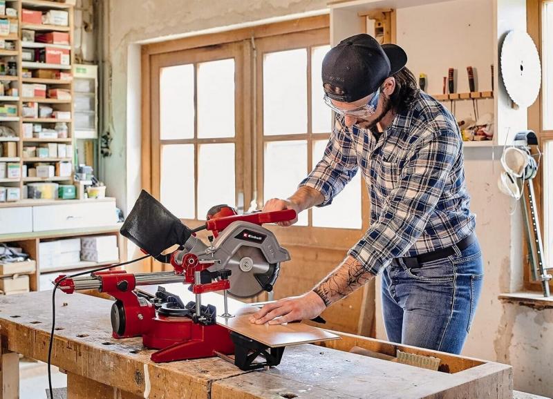 Einhell Zug-Kapp- & Gehrungssäge TE-SM 216